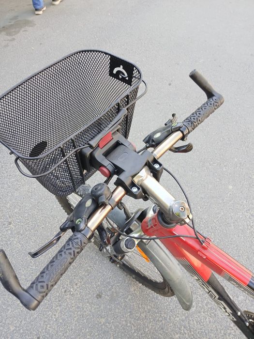 Bicicletă Adulți , 600 Lei , Foarte bine întreținută !