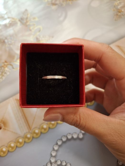 Золотое кольцо с бриллиантами