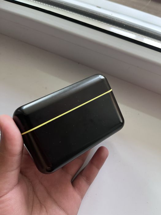 Петличка для Айфон