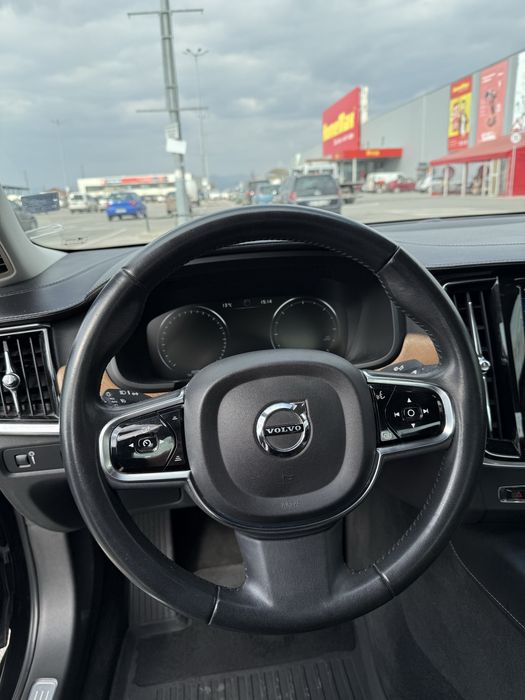 Volvo s90 d5 235 к.с.