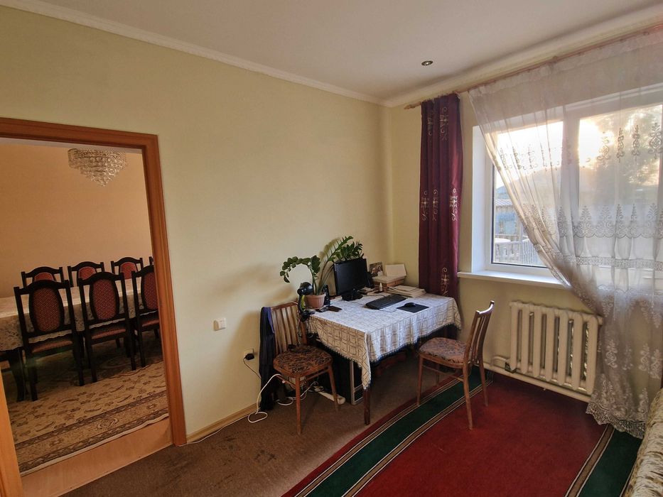 Жумыскер - вдоль трассы/дороги