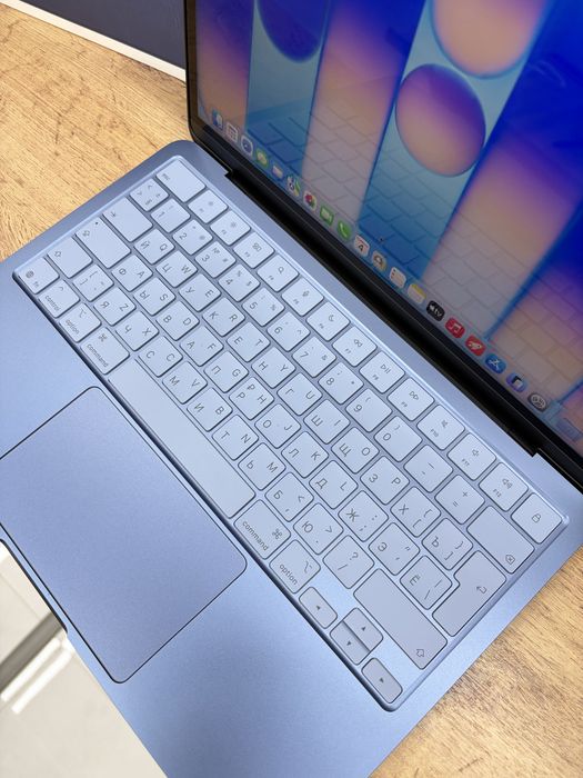 Macbook Neo 8/256 gb | iStatus