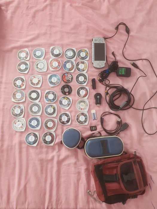 Psp 2000 silver camera