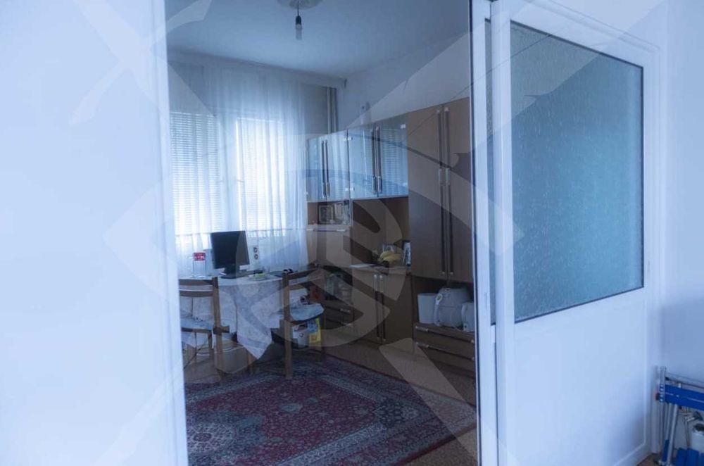 Продава се Тристаен апартамент в Пловдив, Изгрев - 92 кв.м за 674 €/кв.м - Снимка #3