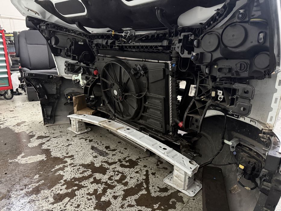 fata completa ford transit 2015+
