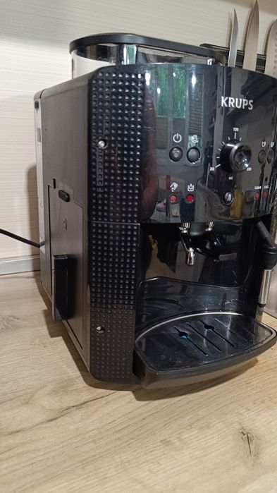 KRUPS кафемашина робот