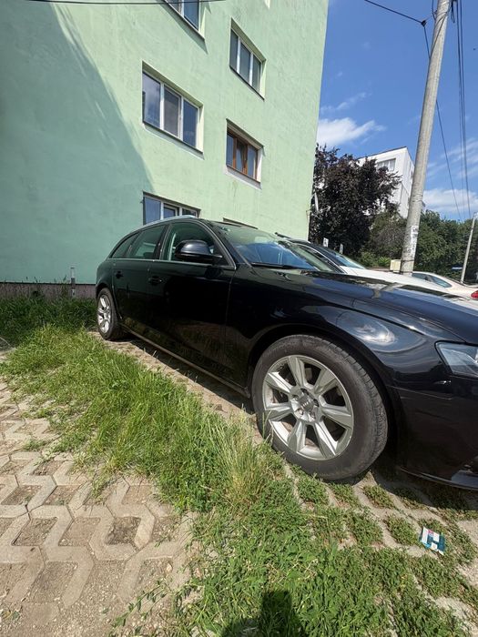 Vand AUDI A4 B8, an 2009, cutie automata 8+1