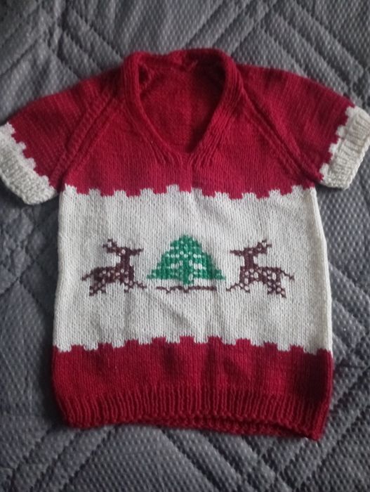 Ръчно плетиво , блузки ,чорапки и буйки за наи малките