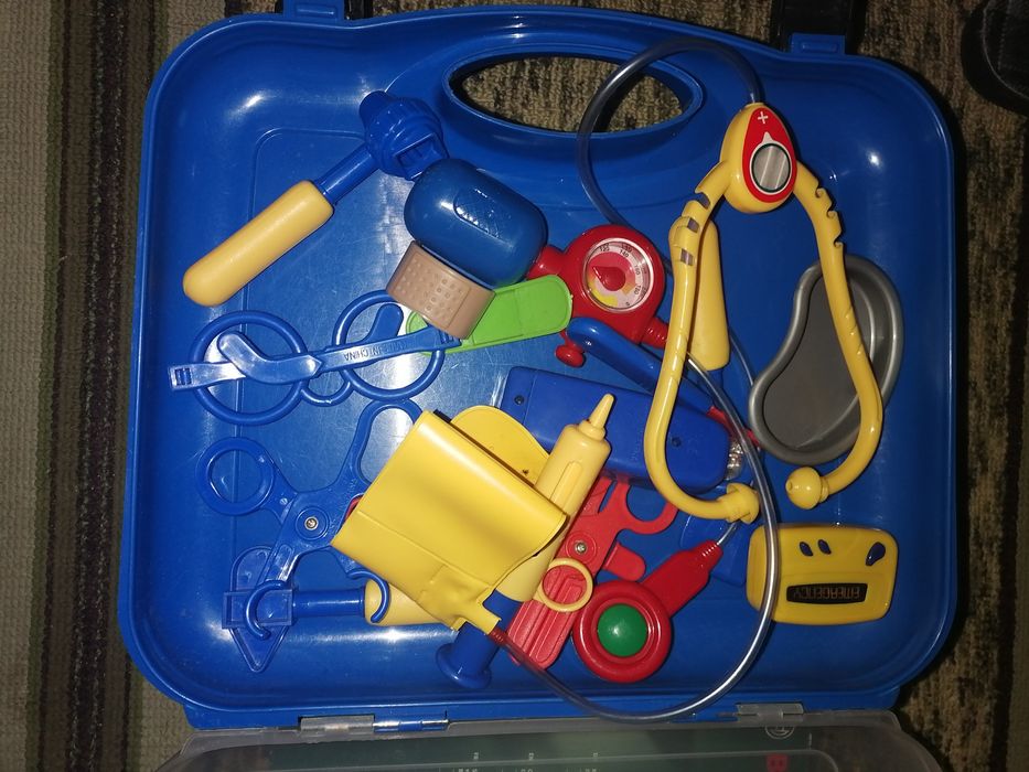 Лекарски комплект