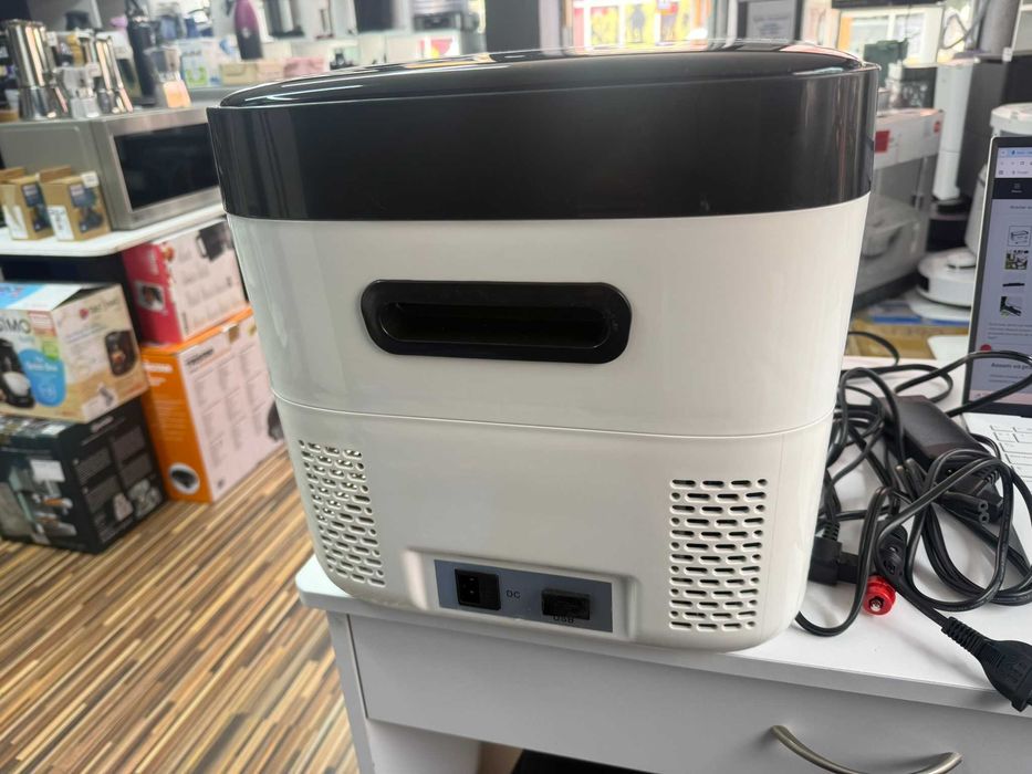 Frigider auto 20 L 12V/24V/220V GARANTIE 12 luni