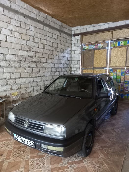 Продам Volkswagen Vento в отличном состояние.