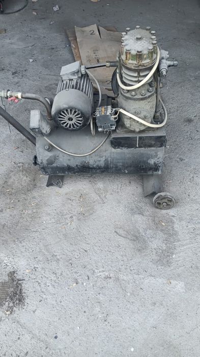 продам компрессор 380вольт