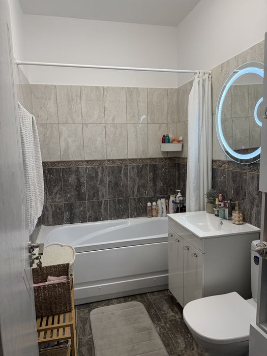 Apartament 2 camere, inchizier in Titan cu loc de parcare inclus