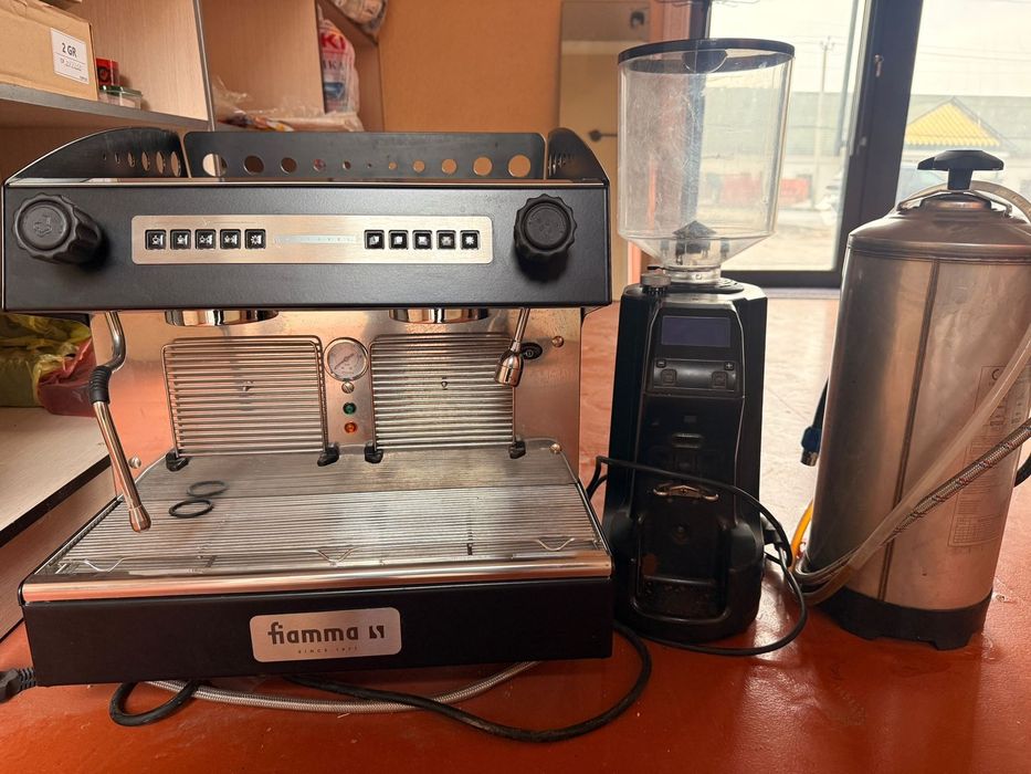 Кофе апарат в отличном состоянии