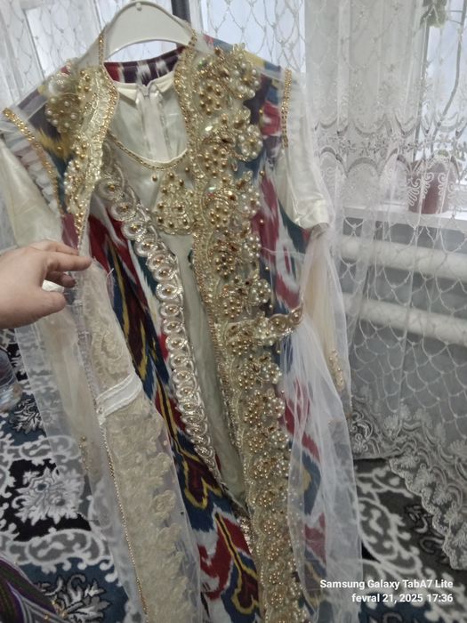 Kelinlarga koylaklar Xolati yangi kiyilmagan