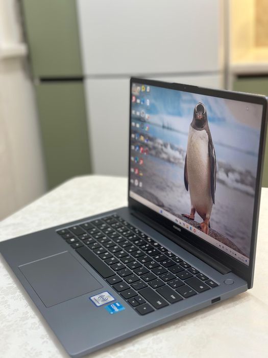 Huawei Matebook D16