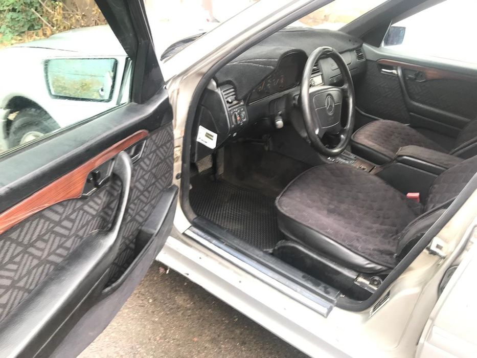 Мерседес 202 япониц на ходу !