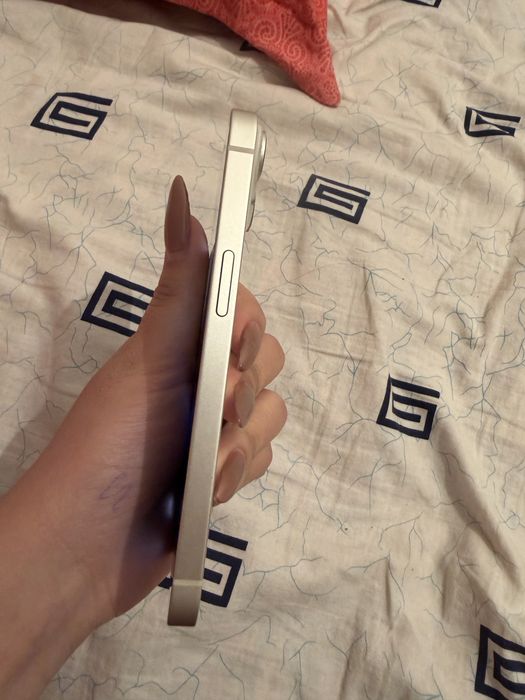 Айфон 14 емкость 84% память 256гб