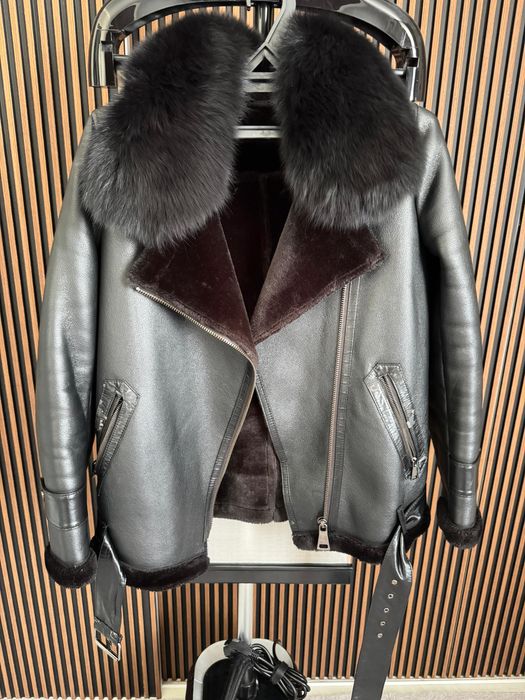 Продам шубу и куртки