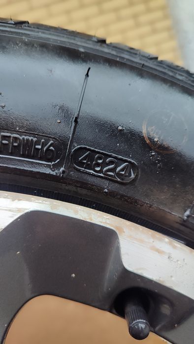 Продам диски с резиной лето  r17