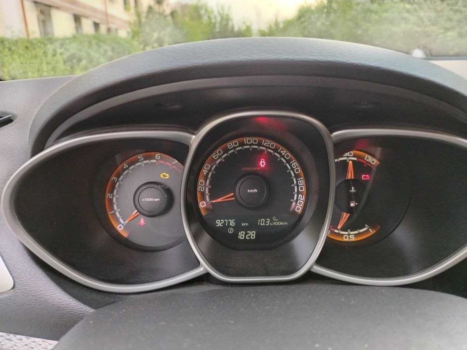 Lada Vesta SW Cross 1.6 механика