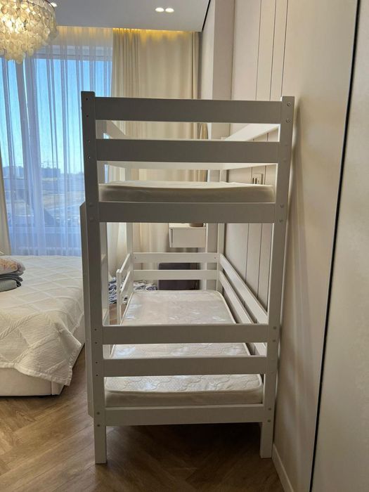 Продам двухъярусную кровать