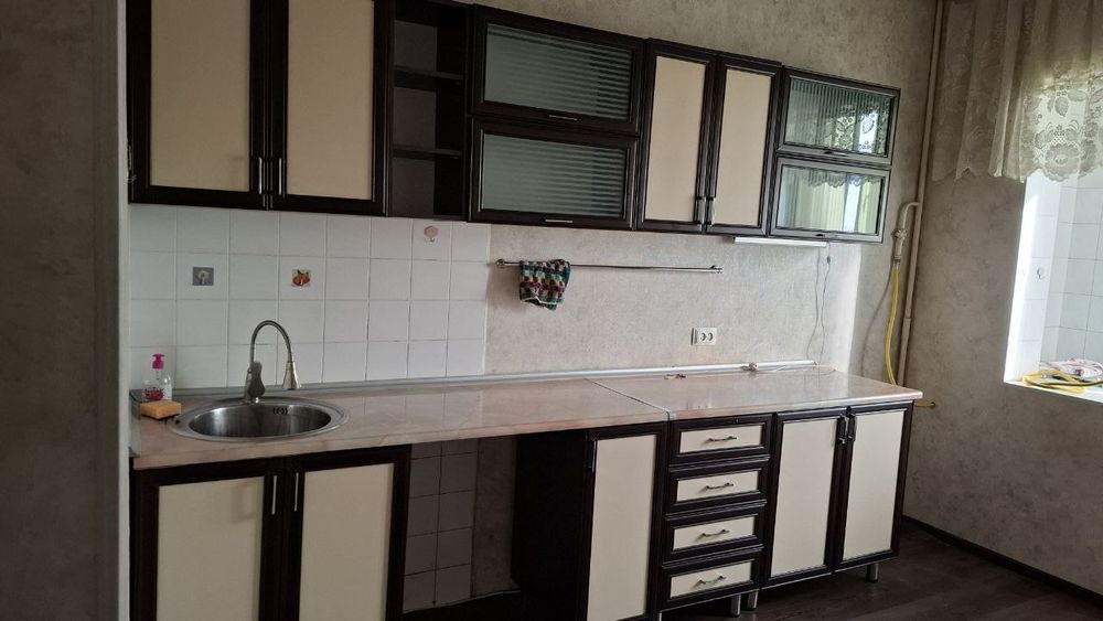 Юнусабад-14,, 2х комнатная. Метро Туркистон