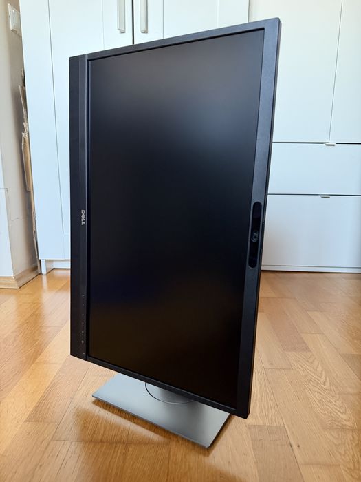 Vand 12 Monitoare Dell pentru conferinte