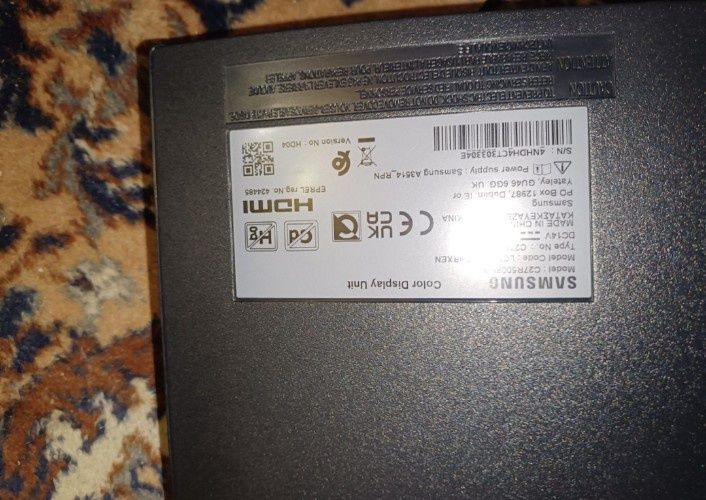 Monitor curbat Samsung C27R 500FHR