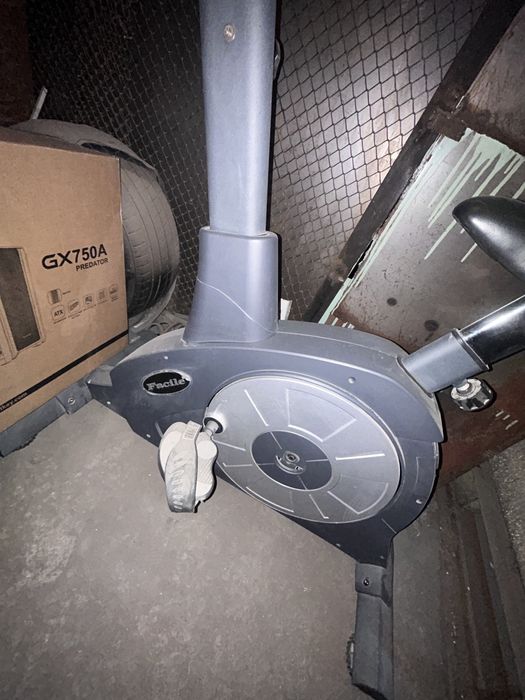 Велотренажер Новый Facile Fitness