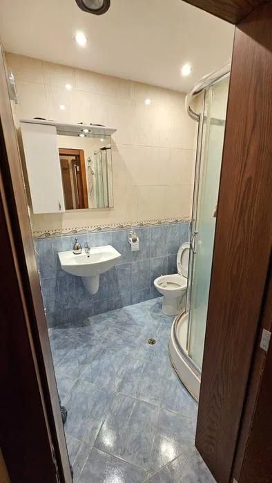 Дава се под наем Тристаен апартамент в Варна, Левски - 78 кв.м за 620 € - Снимка #9