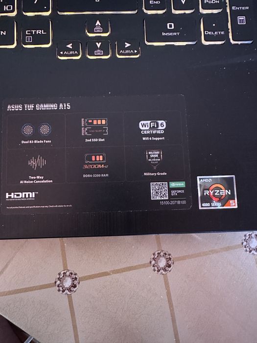 Продам ноутбук игровой asus