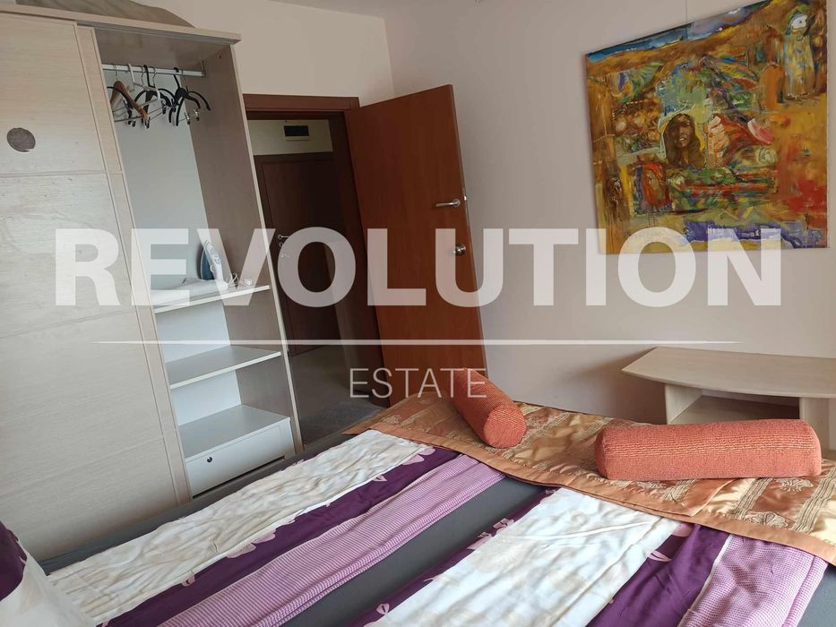 Дава се под наем Двустаен апартамент в к.к. Св.Св. Константин и Елена - 71 кв.м за 500 € - Снимка #3