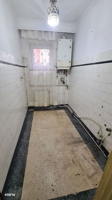 Apartament cu 2 camere de vânzare în Curtea de Argeș.
