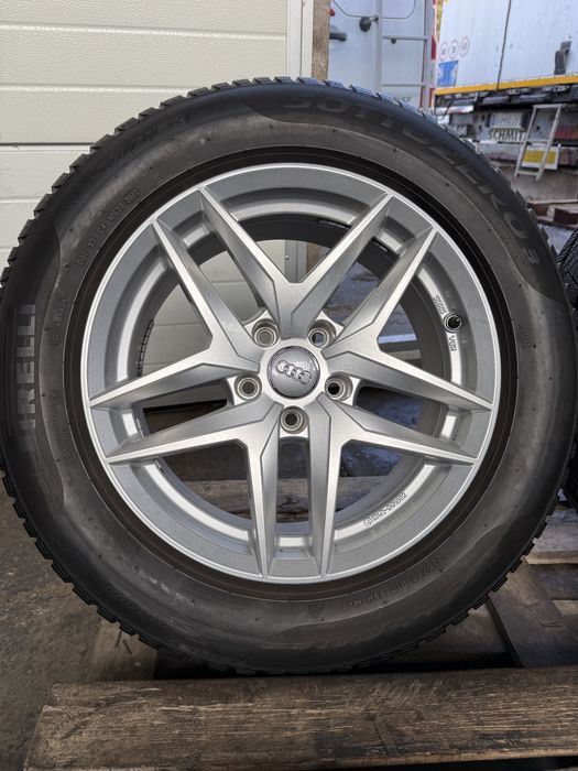 Jante aluminiu Audi A6 cu anvelope iarna Pirelli 225/60 R17