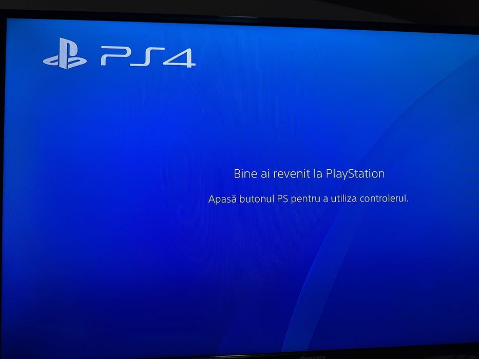 Vând PS4 PRO + FC 26
