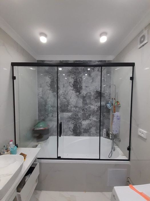 Душевые кабины и перегородки