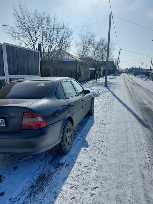 Продам автомобиль опель вектра