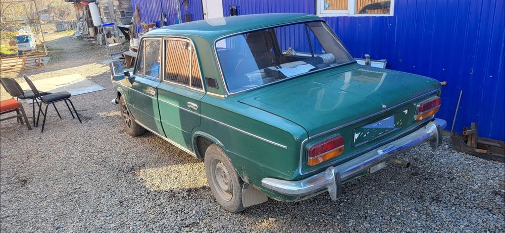 Продам автомобиль ВАЗ 2103