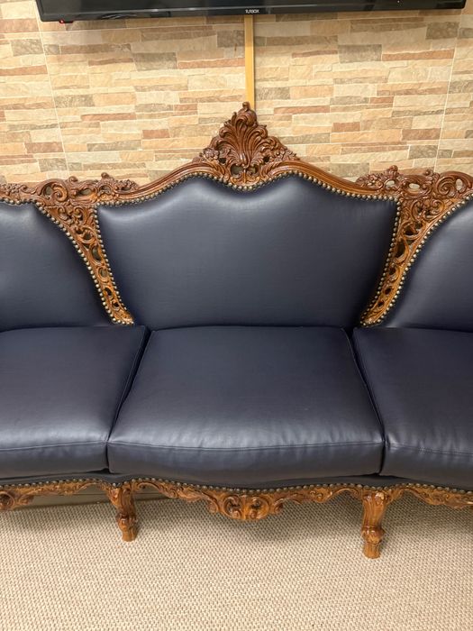 Диван баркок тройка за офис или дома реновиран напълно !