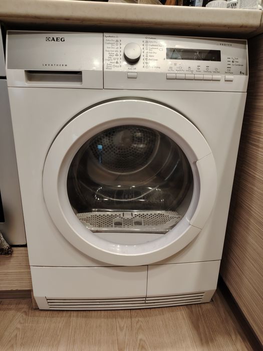 Продавам сушилня с термопомпа АЕГ