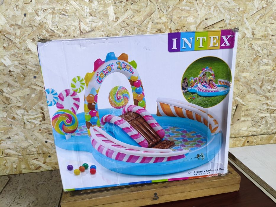 Детский надувной бассейн