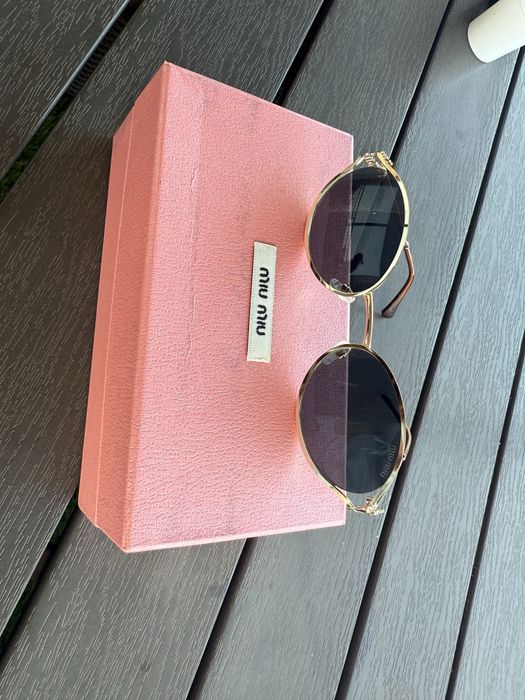 Слънчеви очила miu miu