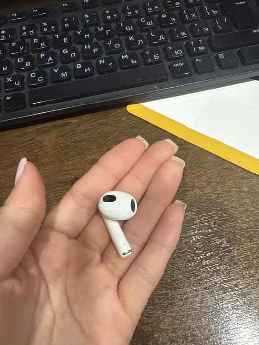 Airpods 3(Кейс и Левое Ухо)