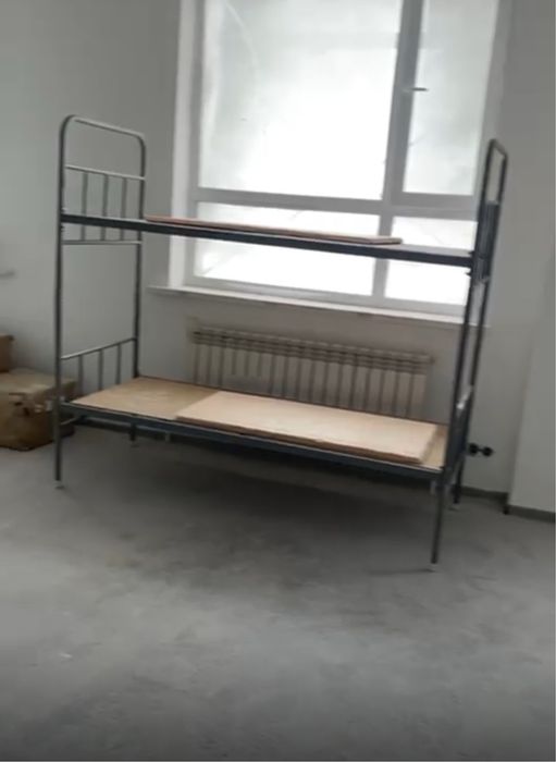 Кровать двух-ярусная