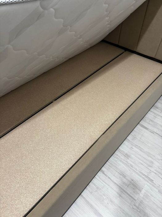 Продам односпальную кровать