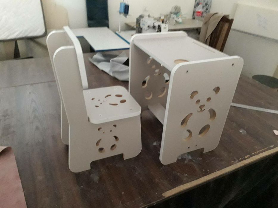 Bolalar stulchasi va stoli