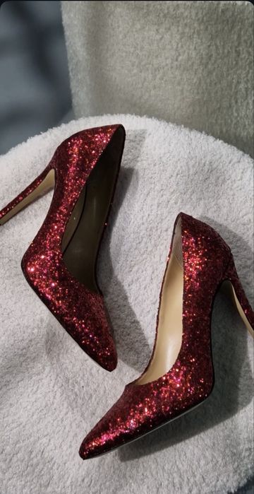 Продам туфли. Абсолютно новые, ни разу не ношены