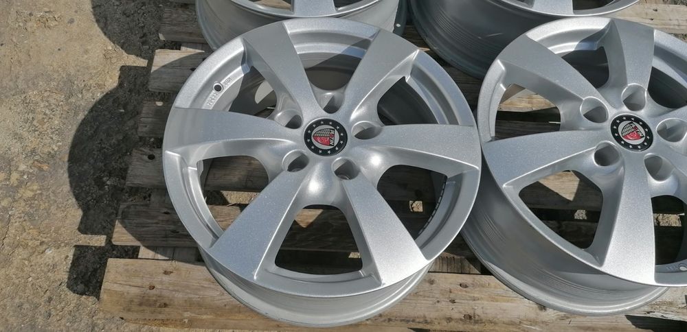 17 цола 5 х 114,3 мм Нисан / Рено / Дачия - 7,5 Инча / ЕТ 40