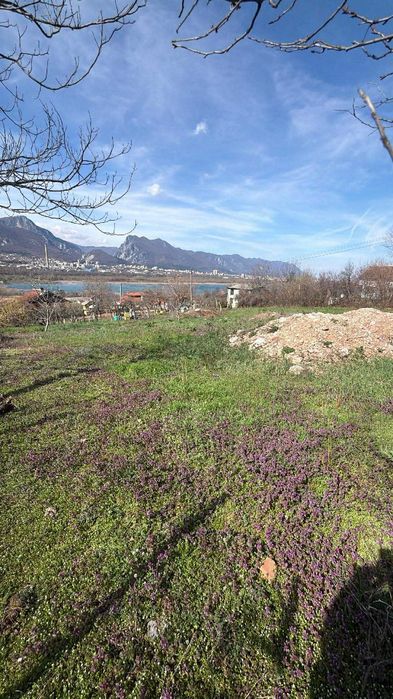 Продава се Парцел в Враца, Студентски град - 1060 кв.м за 11 €/кв.м - Снимка #1